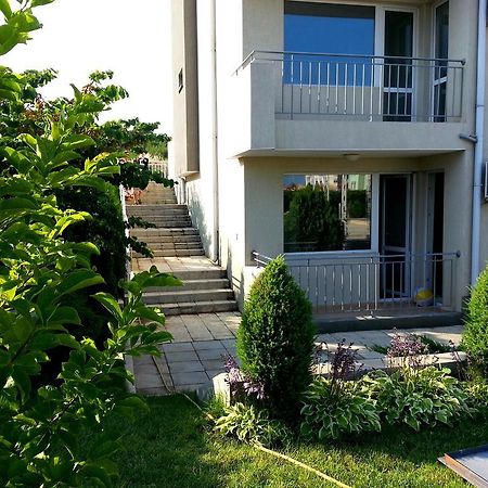 Menada Butterfly Apartment Свети-Влас Экстерьер фото