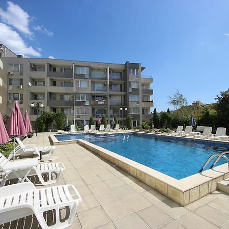 Menada Butterfly Apartment Свети-Влас Экстерьер фото