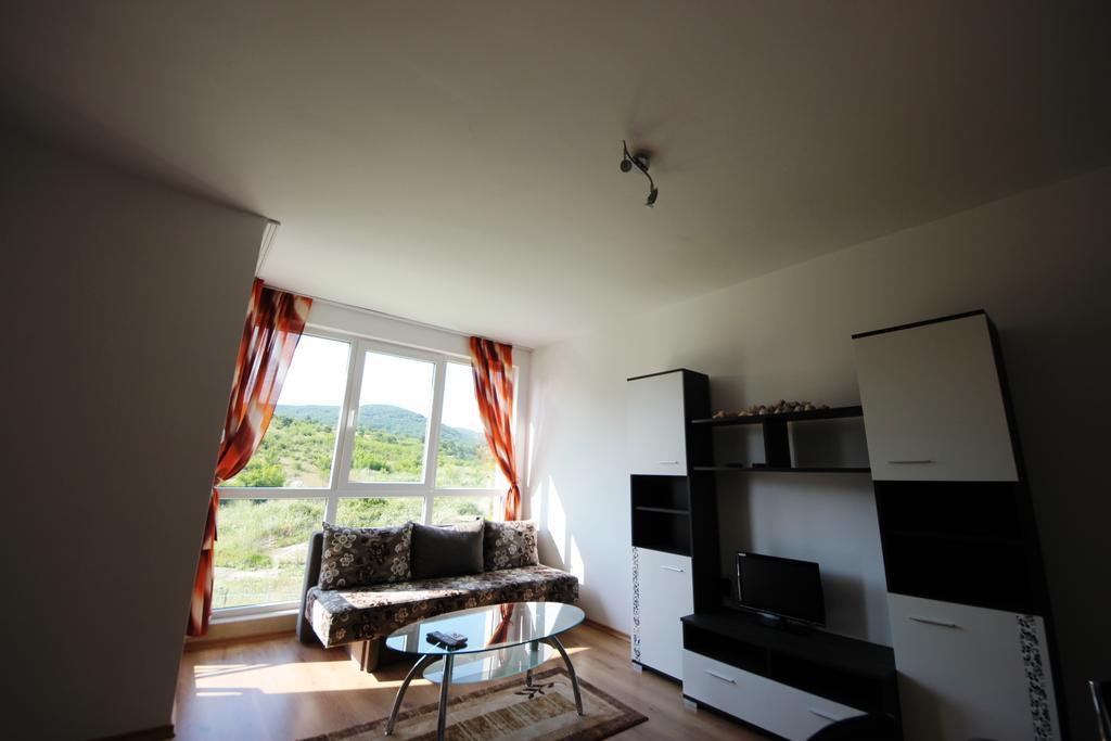 Menada Butterfly Apartment Свети-Влас Номер фото
