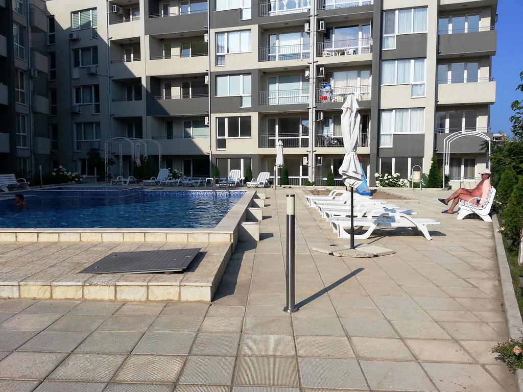 Menada Butterfly Apartment Свети-Влас Экстерьер фото