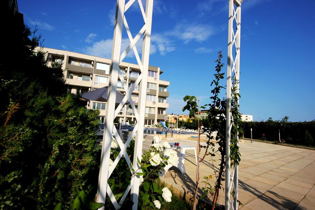Menada Butterfly Apartment Свети-Влас Экстерьер фото
