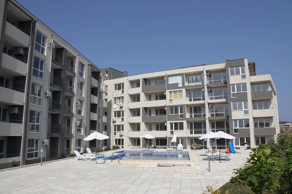 Menada Butterfly Apartment Свети-Влас Экстерьер фото