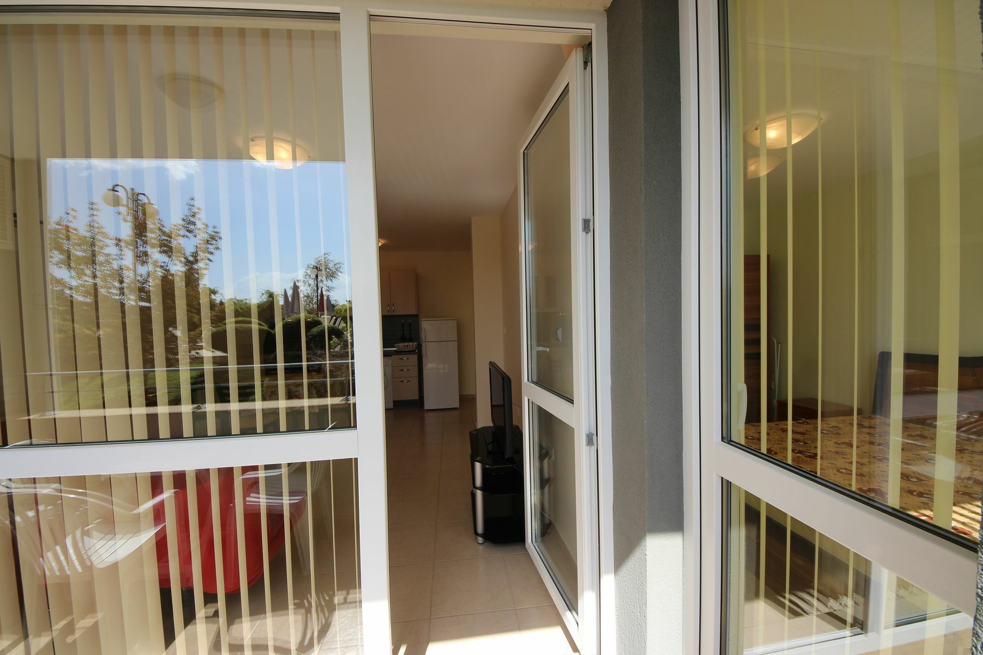 Menada Butterfly Apartment Свети-Влас Экстерьер фото